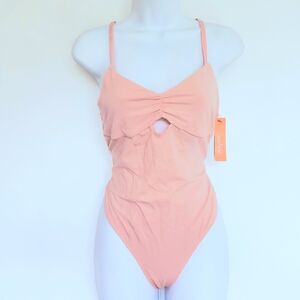 COLSIE Thong Bodysuit Back Cut Out Peach NWT Large or 1X Great Layering Top